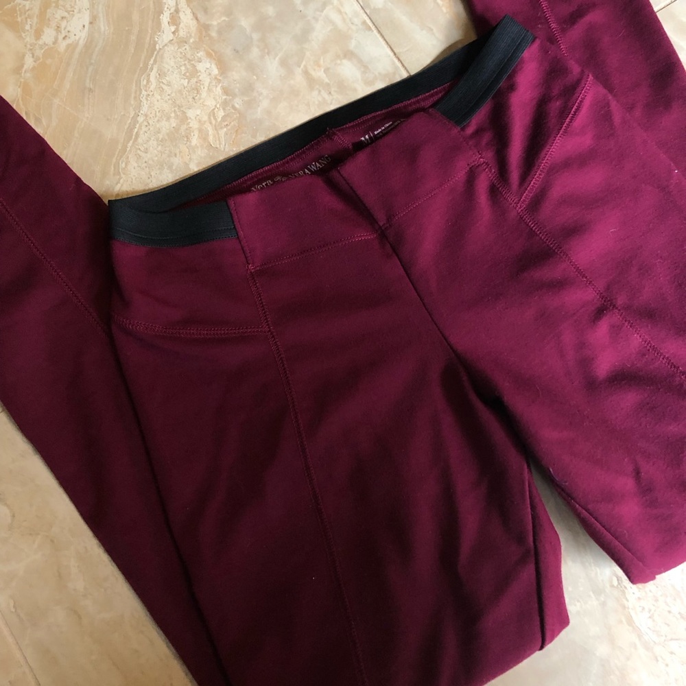 Vera Wang leggings